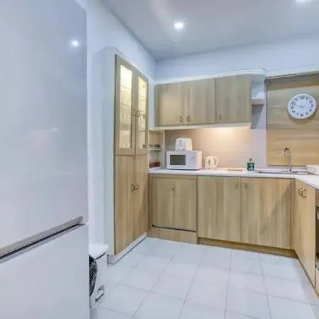 Апартаменты Wonderful In The Heart Of Слима