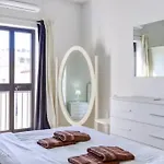 Wonderful In The Heart Of Apartament