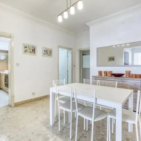 Wonderful In The Heart Of * Sliema