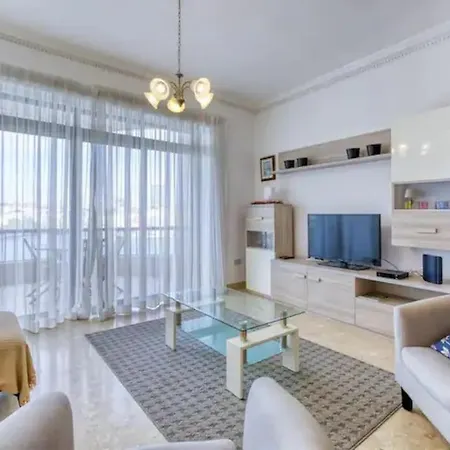 Wonderful In The Heart Of Apartament