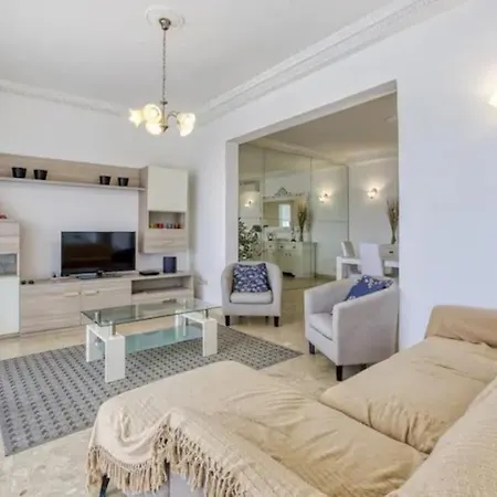 Wonderful In The Heart Of Apartament